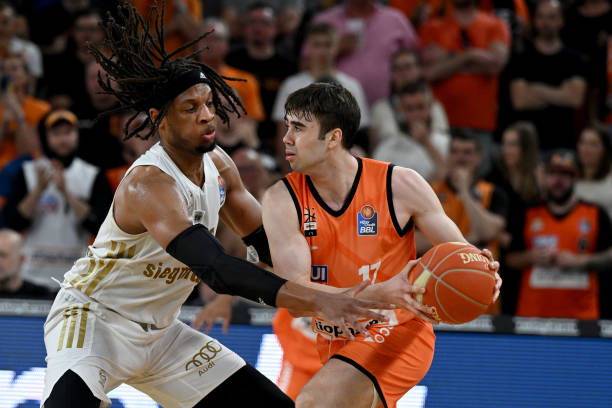 现不仅彰显 现不仅彰显